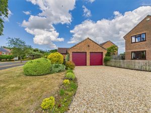 Driveway/garage- click for photo gallery